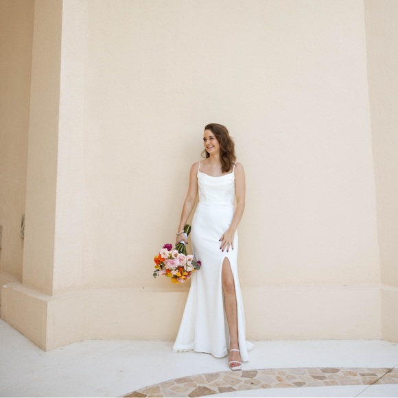 Meet your Posher, Brit - Picture 2 of 3